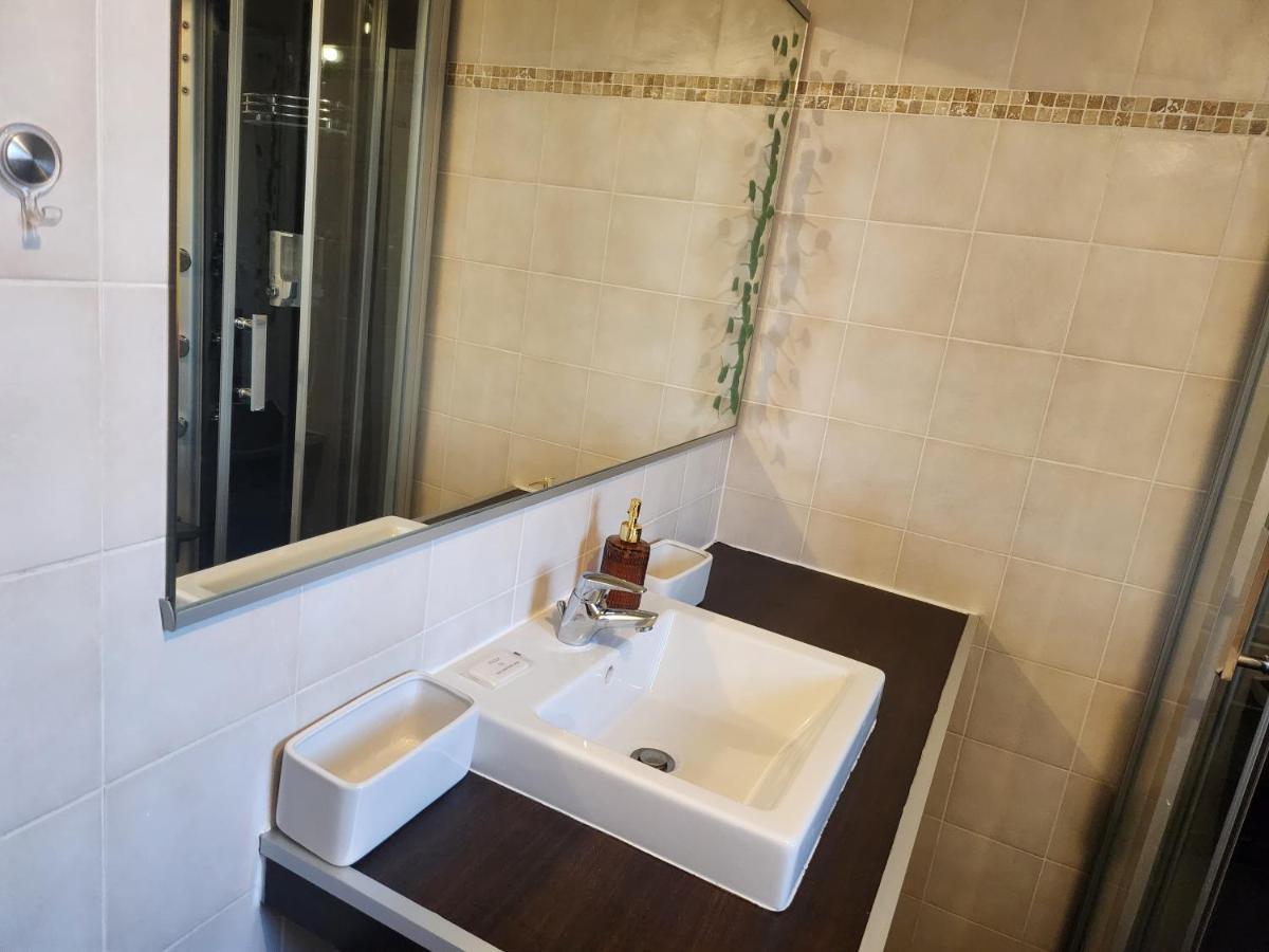 הוילה נים Maison Tout Confort מראה חיצוני תמונה